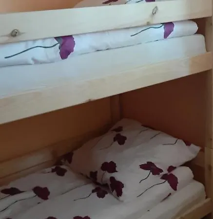 Hostel52 *