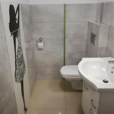 Hostel52 *